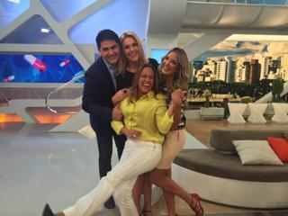 Ticiane Pinheiro feet photo 15