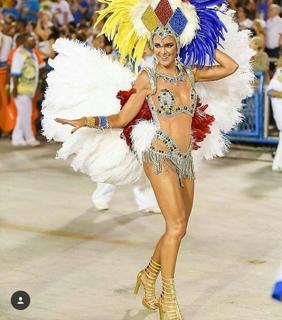 Ticiane Pinheiro feet photo 1