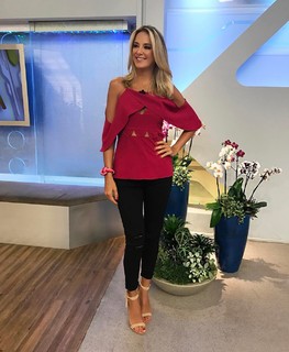 Ticiane Pinheiro feet photo 8