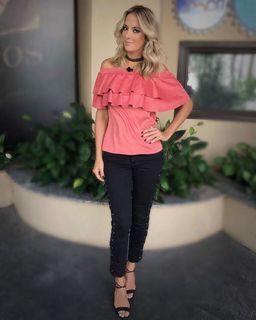 Ticiane Pinheiro feet photo 6