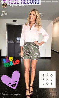 Ticiane Pinheiro feet photo 8