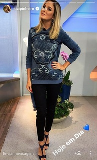 Ticiane Pinheiro feet photo 3