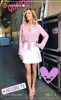 Ticiane Pinheiro feet photo 17