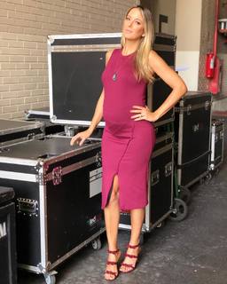 Ticiane Pinheiro feet photo 3