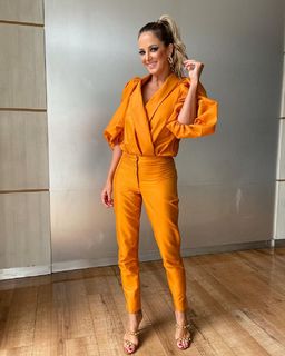 Ticiane Pinheiro feet photo 8