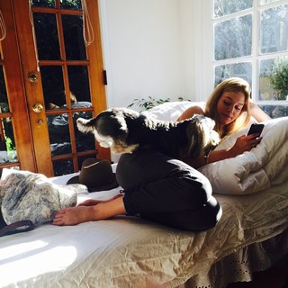 Tiera Skovbye feet photo thumbnail