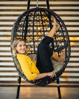 Tiera Skovbye feet photo thumbnail