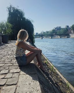 Tiera Skovbye feet photo thumbnail