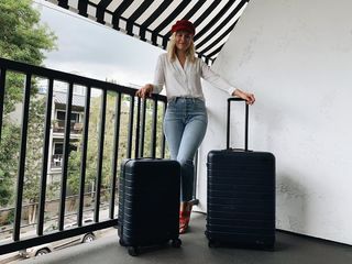Tiera Skovbye feet photo thumbnail