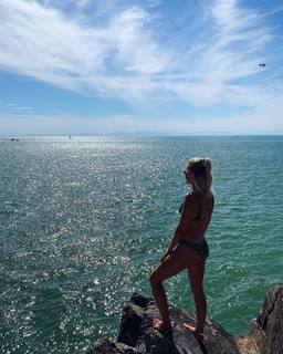 Tiera Skovbye feet photo thumbnail