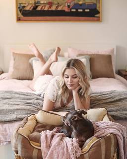 Tiera Skovbye feet photo thumbnail