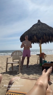 Tiera Skovbye feet photo thumbnail