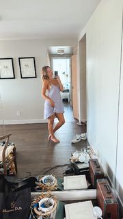 Tiera Skovbye feet photo thumbnail