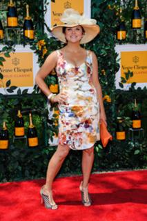 Tiffani Thiessen feet photo thumbnail