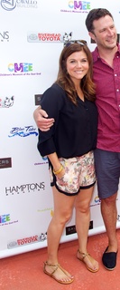 Tiffani Thiessen feet photo thumbnail