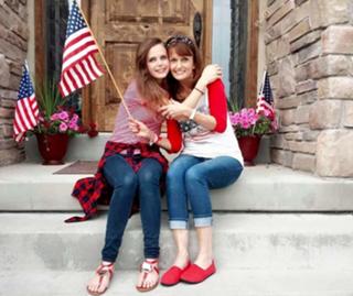 Tiffany Alvord feet photo thumbnail