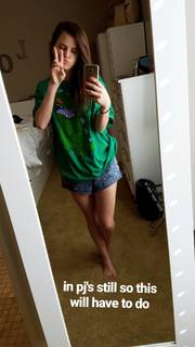 Tiffany Alvord feet photo thumbnail