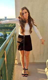 Tiffany Alvord feet photo thumbnail