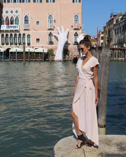 Tiffany Brouwer feet photo 9