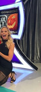 Tiffany Coyne feet photo thumbnail