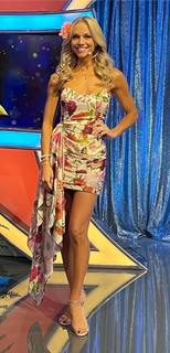 Tiffany Coyne feet photo thumbnail