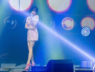 Tiffany Hwang feet photo thumbnail