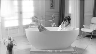 Tiffany Hwang feet photo thumbnail