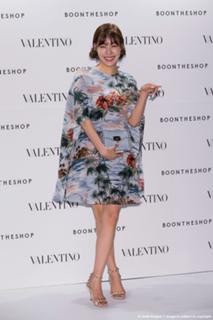 Tiffany Hwang feet photo thumbnail