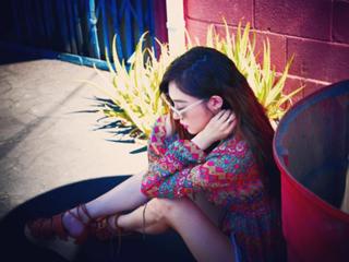 Tiffany Hwang feet photo thumbnail