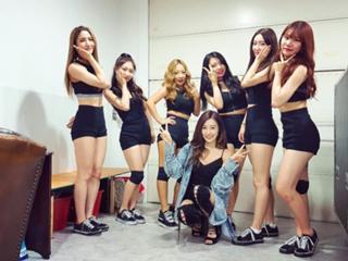 Tiffany Hwang feet photo thumbnail