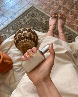 Tiffany Hwang feet photo thumbnail