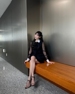 Tiffany Hwang feet photo thumbnail