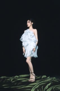 Tiffany Hwang feet photo 13