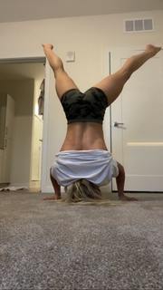 Tiffany Stratton feet photo thumbnail