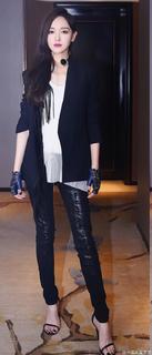 Tiffany Tang feet photo 9