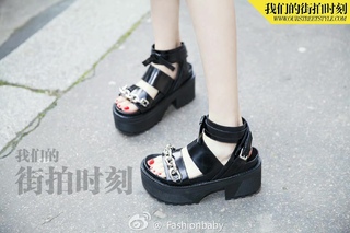 Tiffany Tang feet photo 4