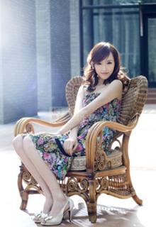 Tiffany Tang feet photo 17