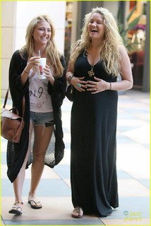 Tiffany Thornton feet photo 13
