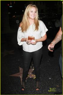 Tiffany Thornton feet photo 17
