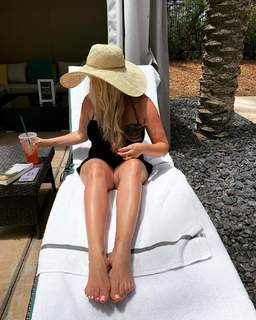 Tiffany Thornton feet photo 5