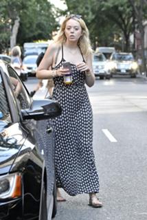 Tiffany Trump feet photo thumbnail