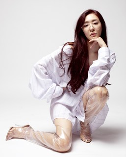 Tiffany Young feet photo 14