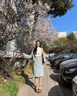 Tiffany Young feet photo 6