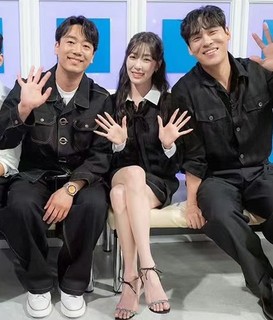 Tiffany Young feet photo 19