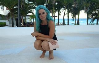 Tigerlily feet photo 1