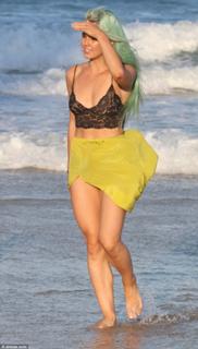 Tigerlily feet photo 2