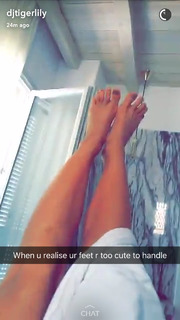 Tigerlily feet photo 7
