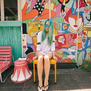 Tigerlily feet photo 7