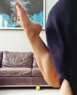 Tigerlily feet photo 13