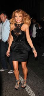 Tila Tequila feet photo thumbnail